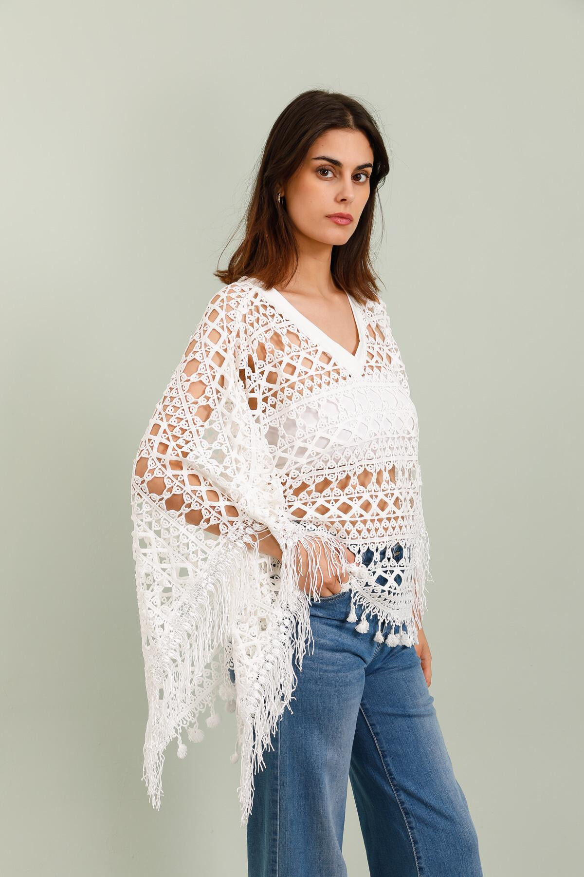 Grossiste Choklate - Poncho en dentelle macramé
