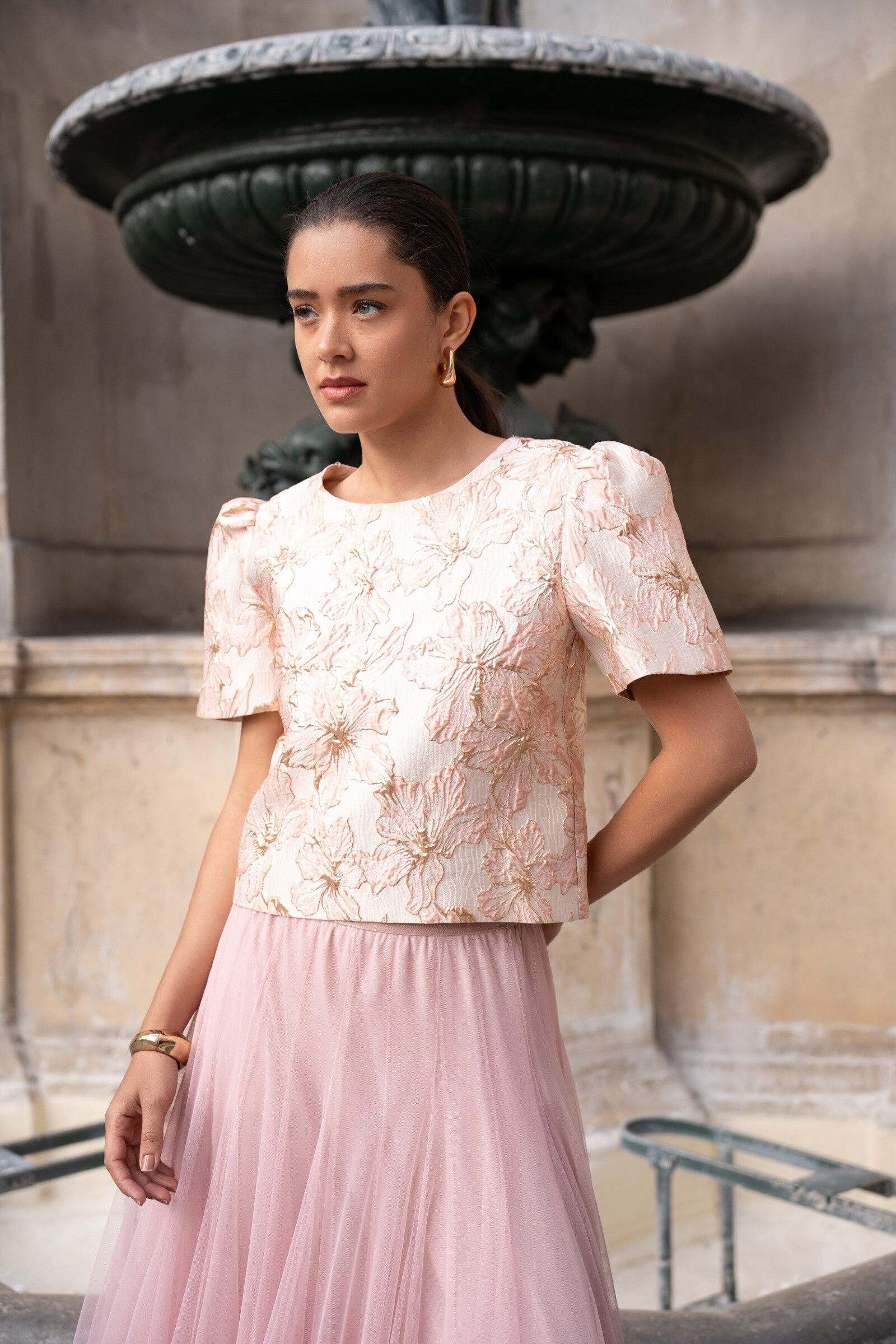Grossista Choklate - Top Jacquard Flower in sollievo