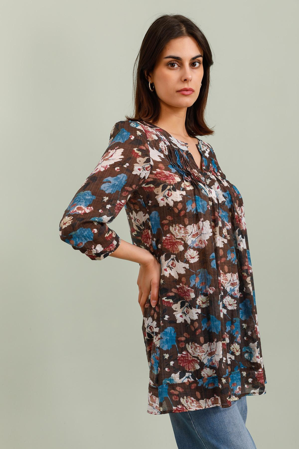 Großhändler Choklate - Blume bedruckte Tunika -Bluse