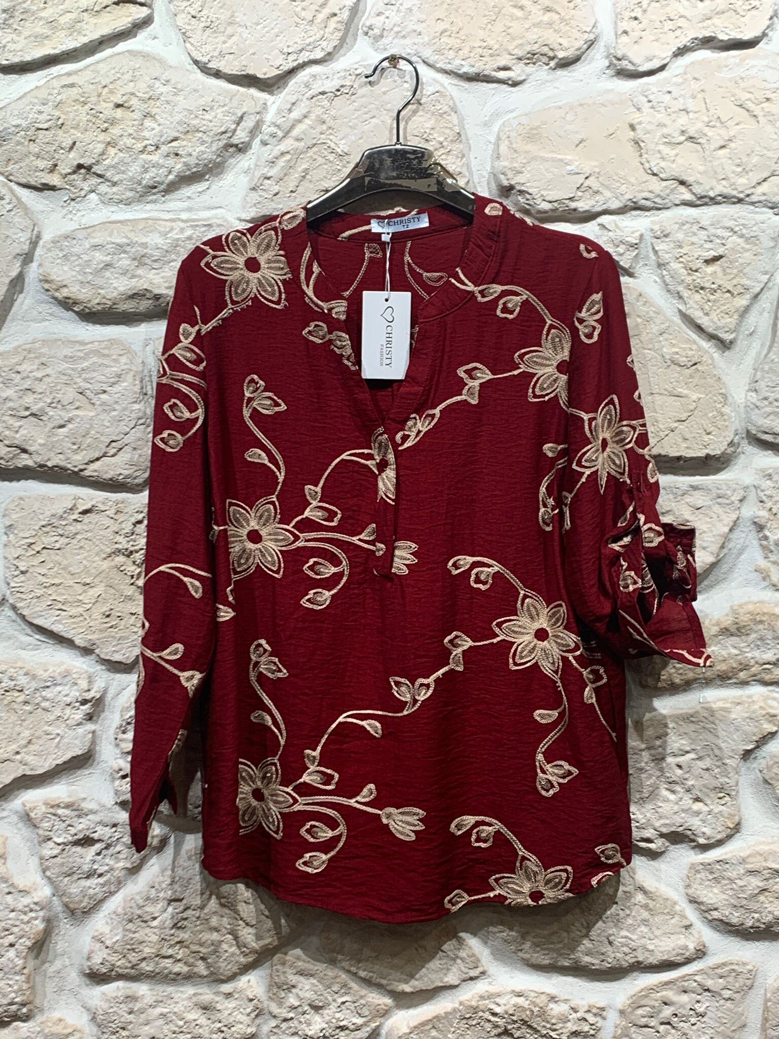 Blouse brodée en viscose et polyamide, idéale pour l'automne, fabriquée en Chine, collection Automne/Hiver.