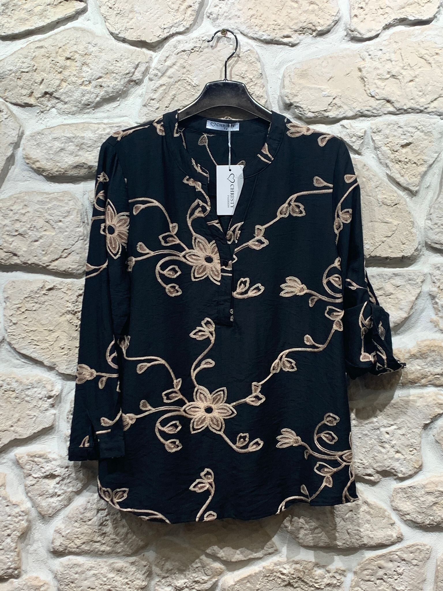 Blouse brodée en viscose et polyamide, idéale pour l'automne, fabriquée en Chine, collection Automne/Hiver.