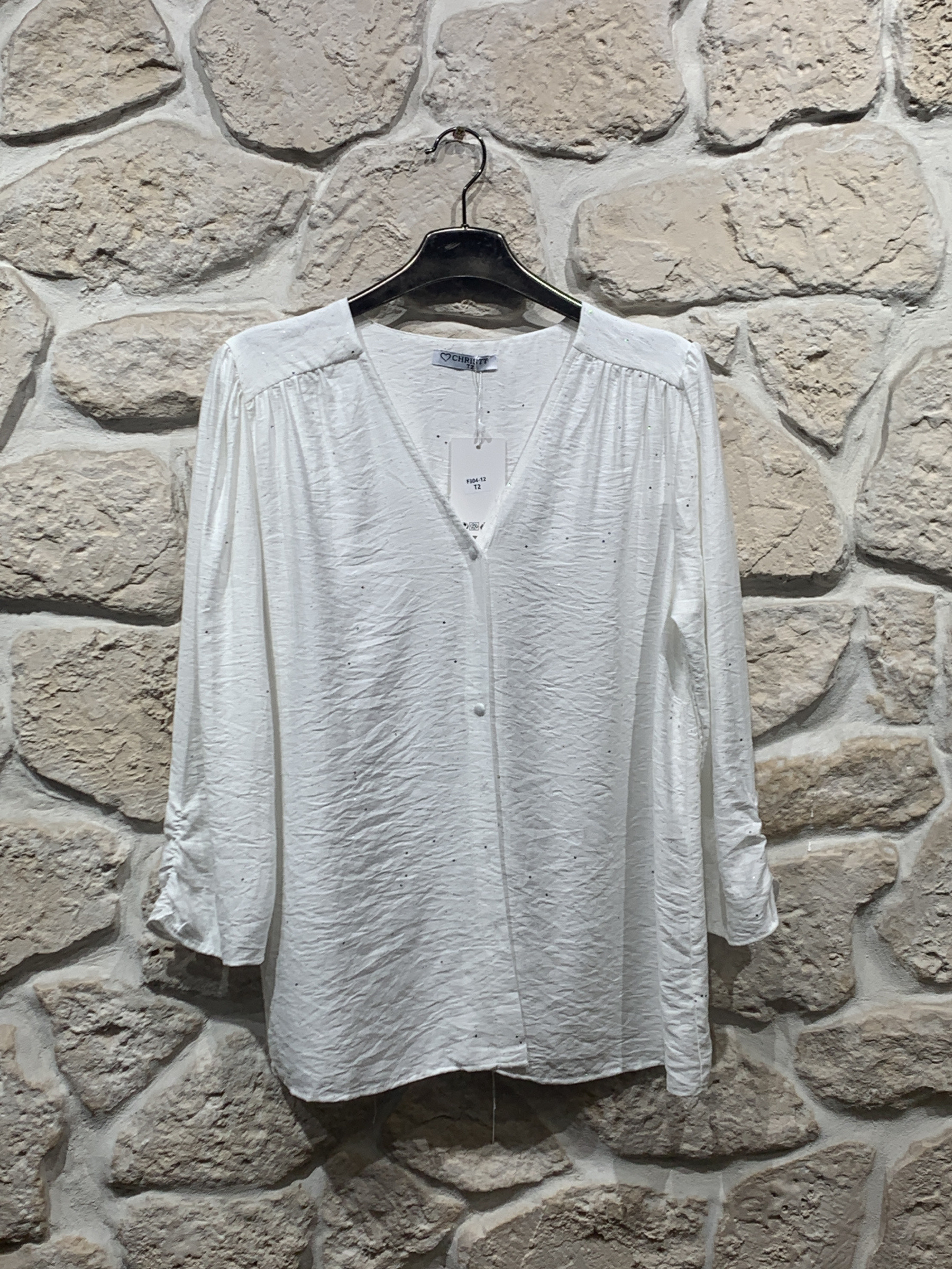 Wholesaler Christy - Plus Size Shimmering Solid Blouse with V-Neck and Buttons *Lyocell*