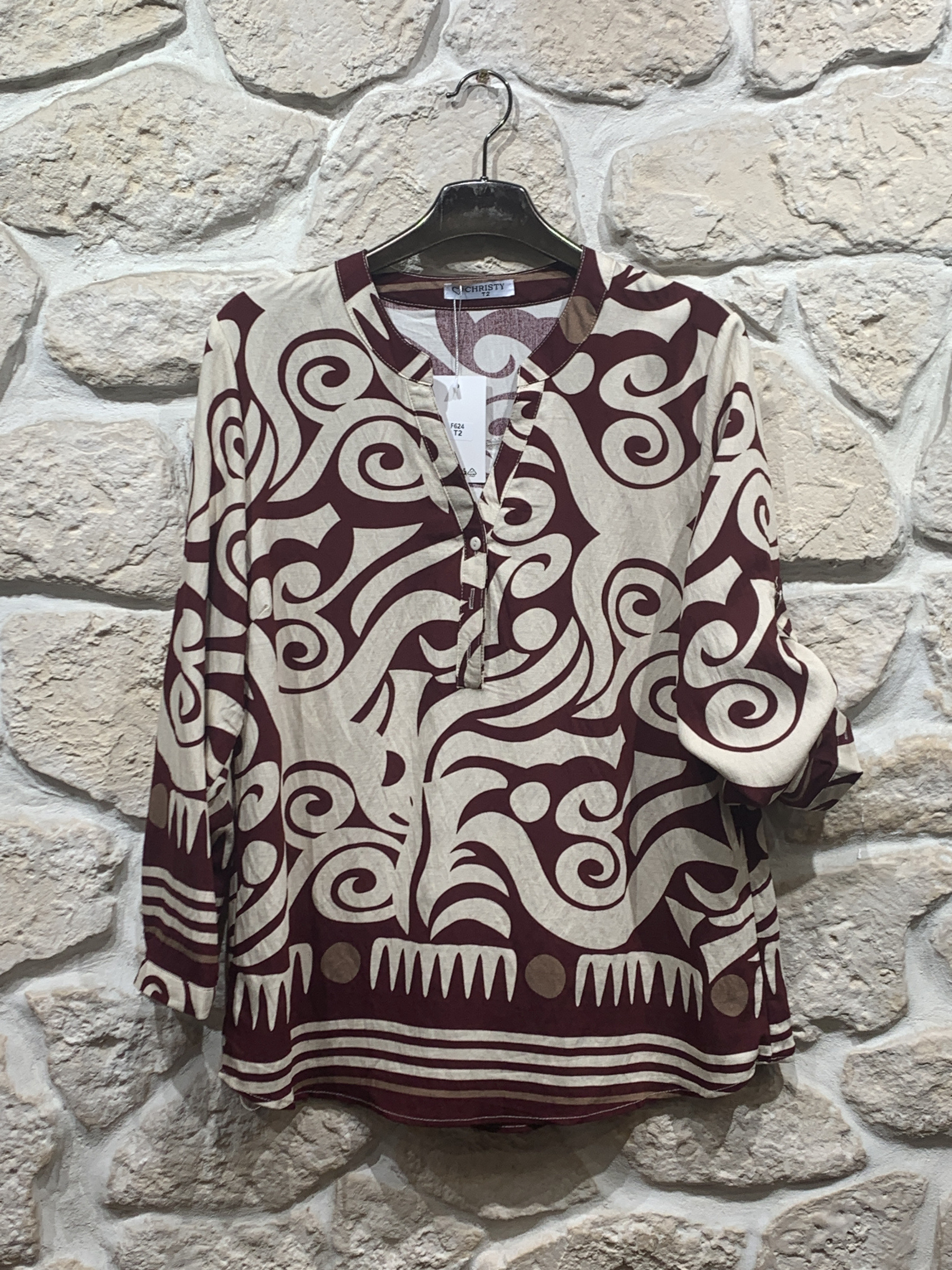 Wholesaler Christy - Printed V-neck blouse *Lyocell*