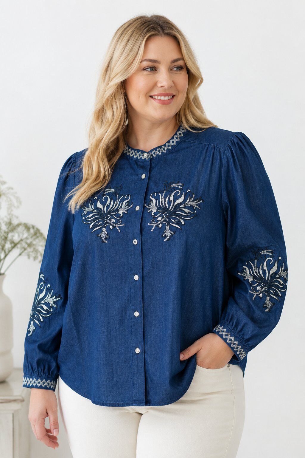 Wholesaler Christy - Embroidered Shirt