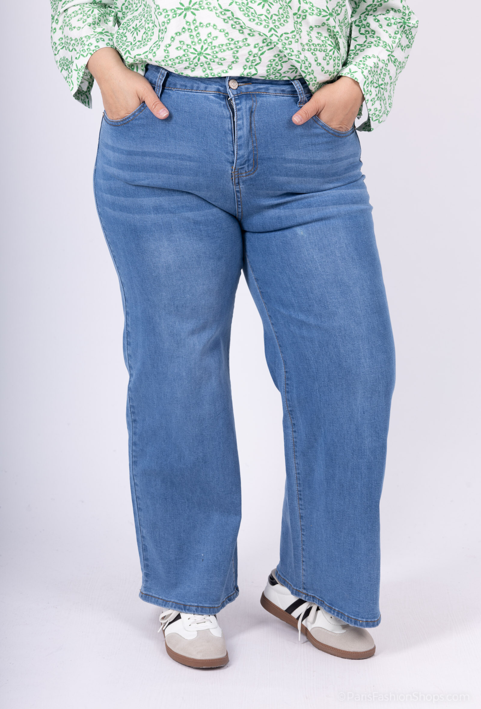 Grossiste Christy - Jean taille mi-haut / Large
