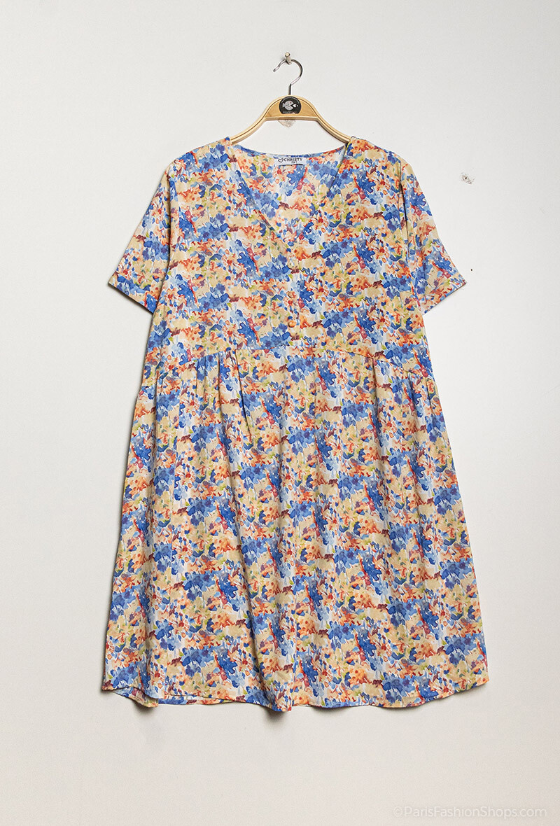 Tunic dress with short sleeves, V-neck. Ideal for spring, plus size.