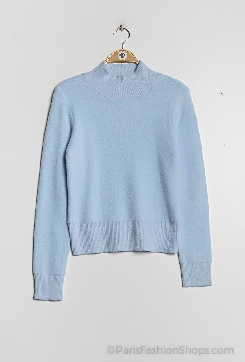 Kuscheliger Pullover mit hohem Kragen - Image 1