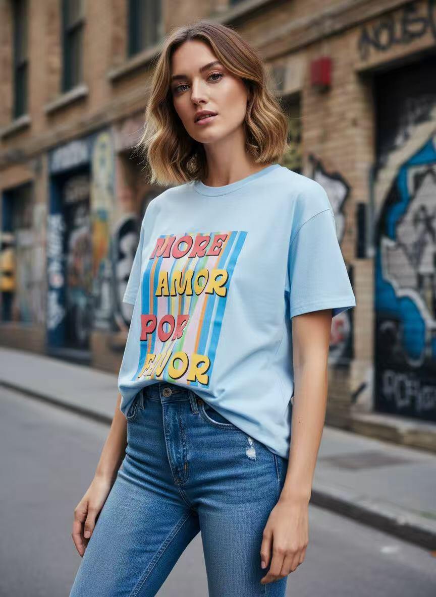 T-Shirt More Amor Por Favor - Image 5