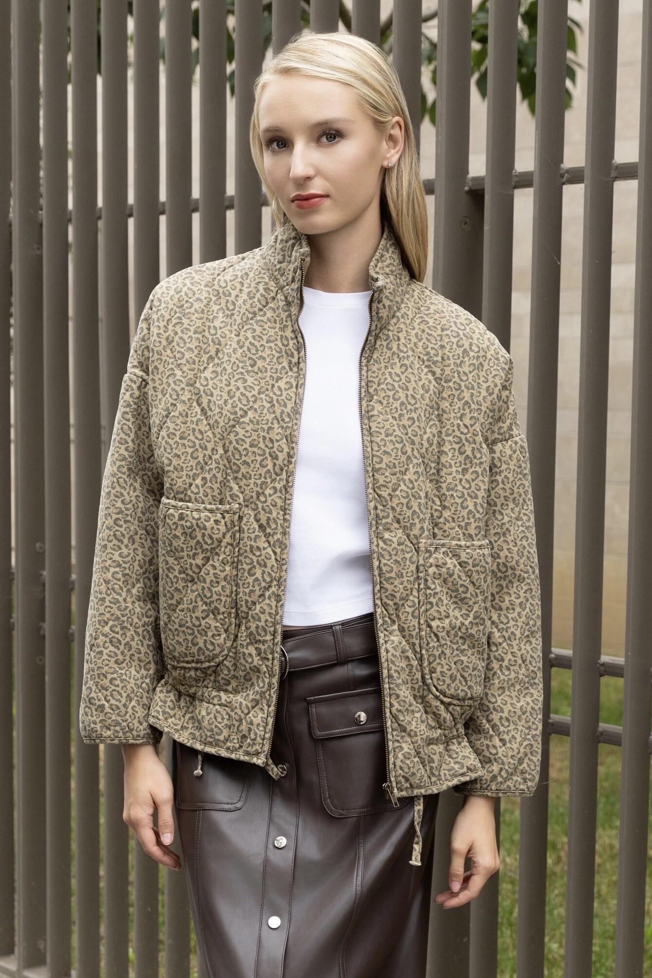 Grossiste Ciminy - BLOUSON MATELASSÉ LÉOPARD BEIGE