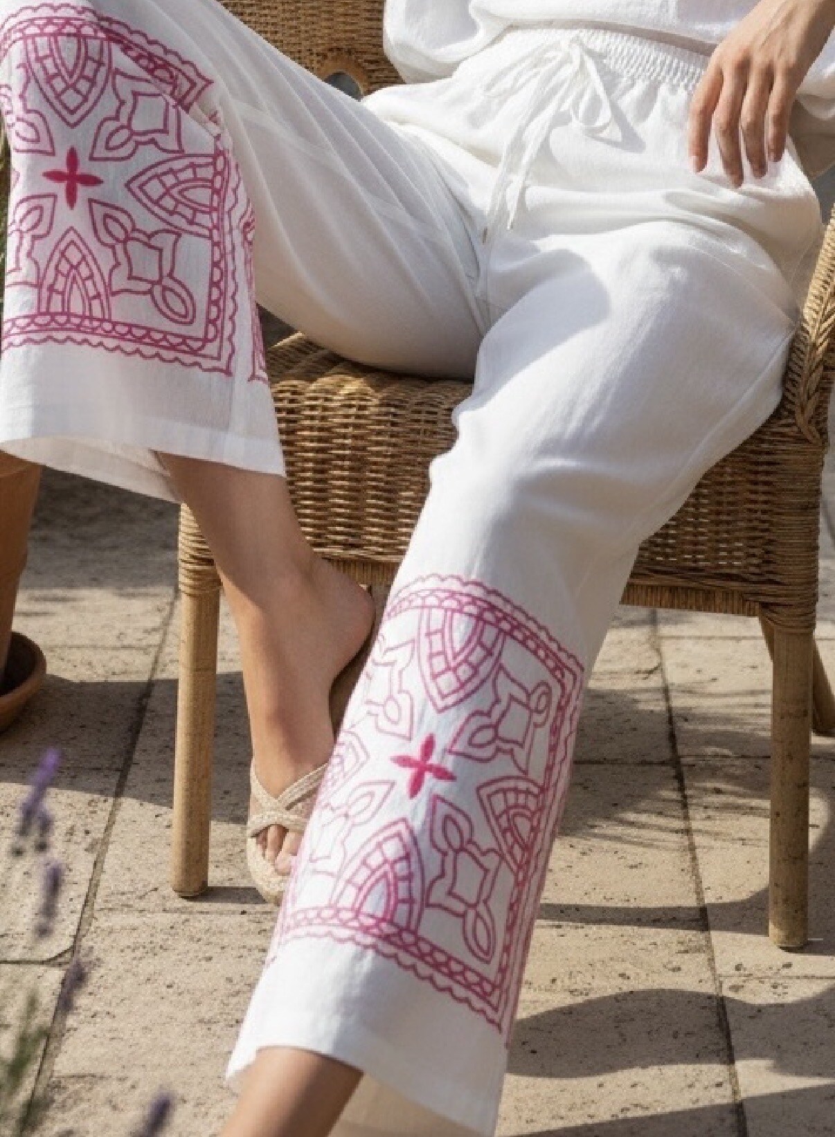 Wholesaler Ciminy - VERY LIGHT EMBROIDERED WIDE-LEG STRAIGHT CUT TROUSERS