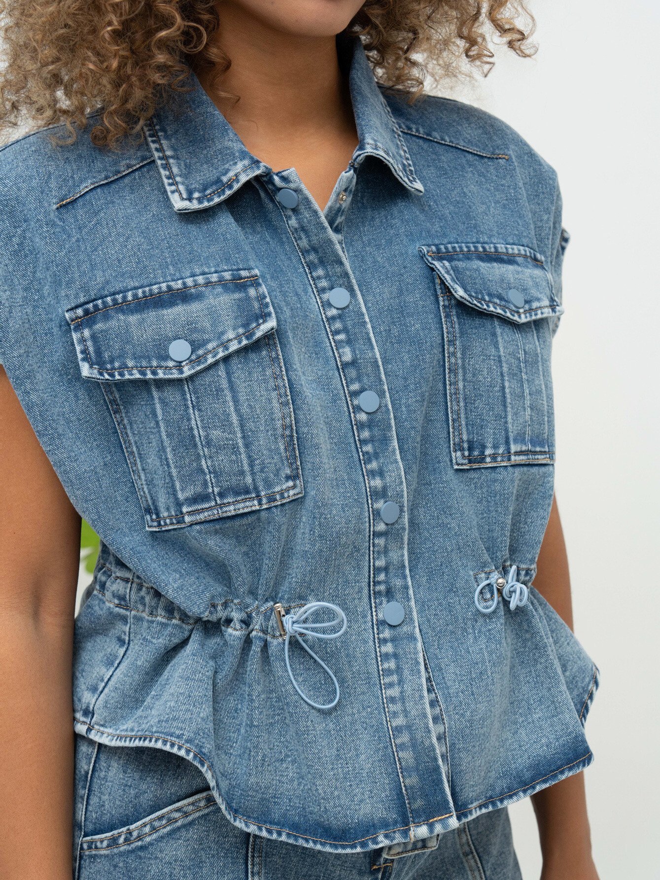 Grossiste Ciminy - VESTE EN JEAN SANS MANCHES