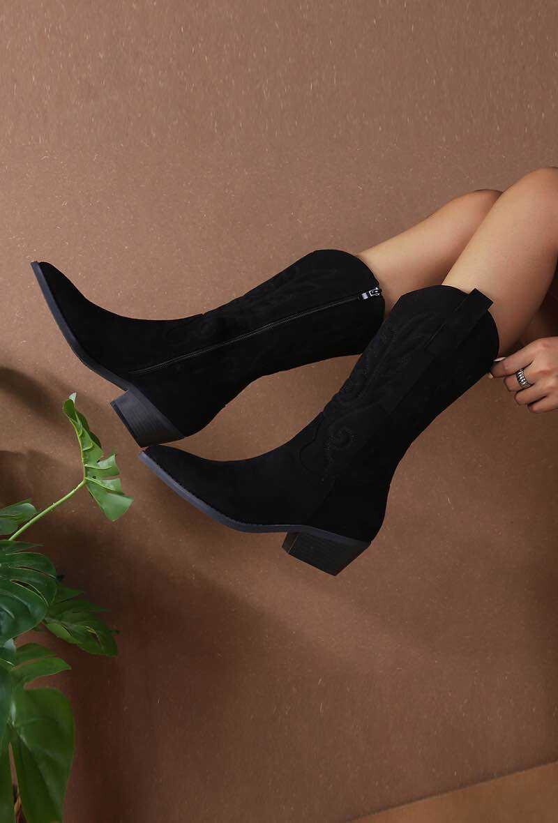 Grossiste Cink Me - Bottes santiags effilées en suédine  avec motifs brodés et zip latéral