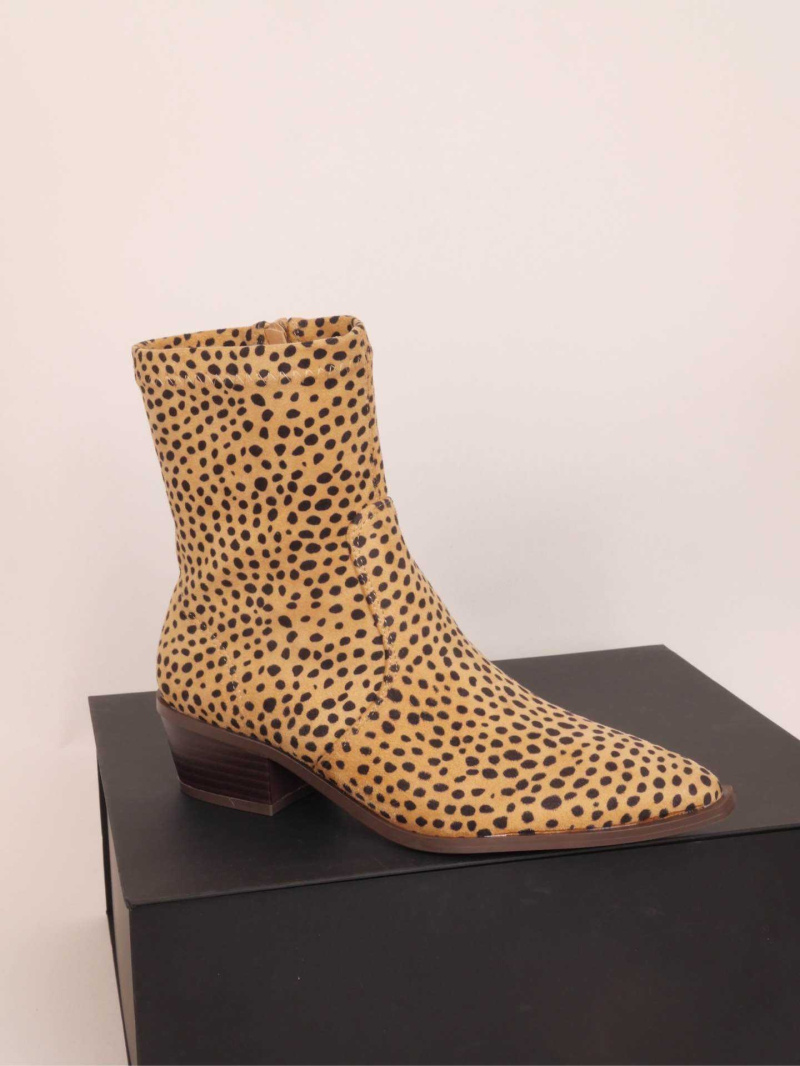 Wholesaler Cink Me - Suede ankle boots with pointed toe and beveled heel