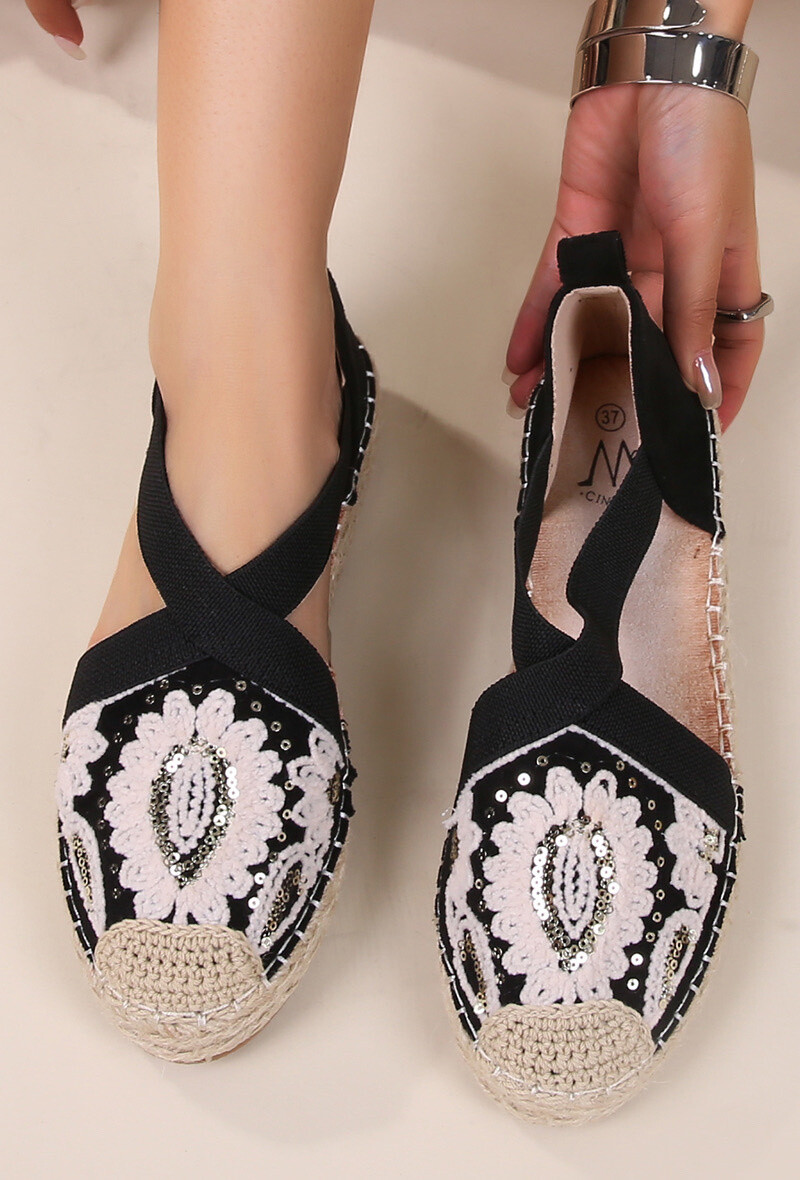 Grossiste Cink Me - Espadrilles avec brodures et paillettes
