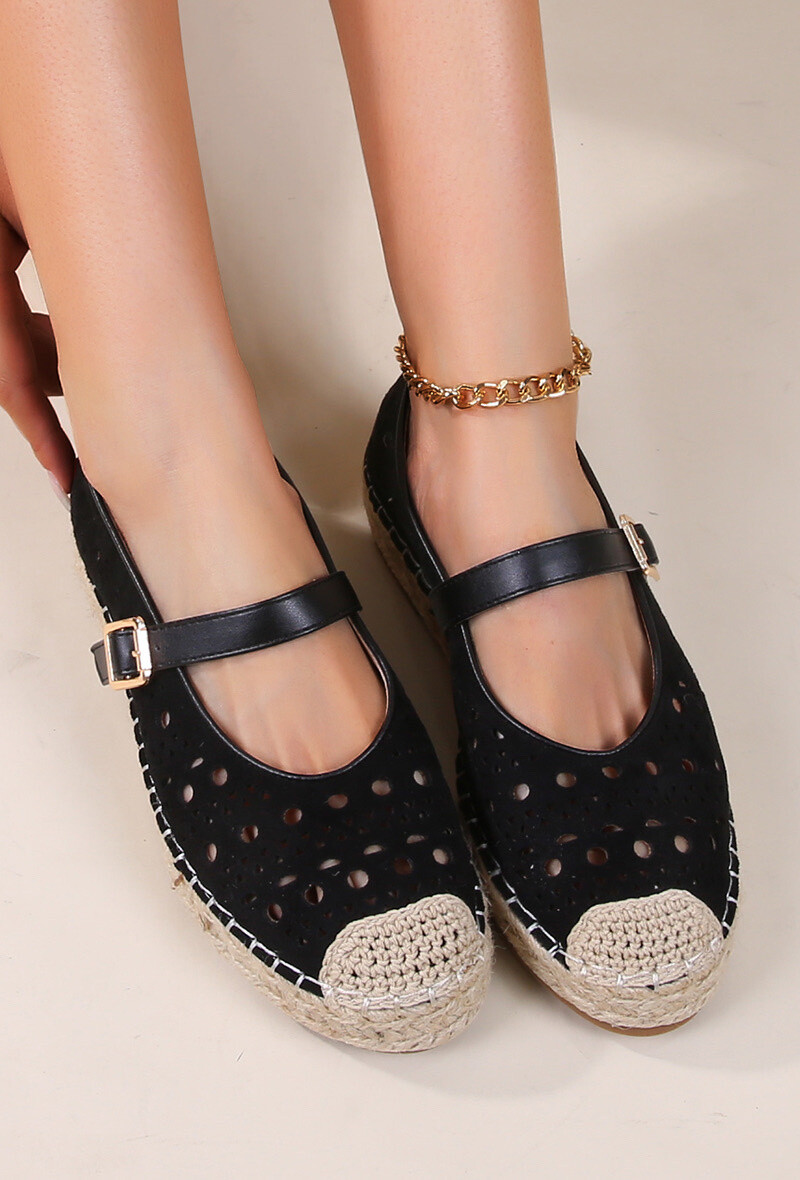 Grossiste Cink Me - Espadrilles à motifs découpés dans PU avec bride à boucle ajustable