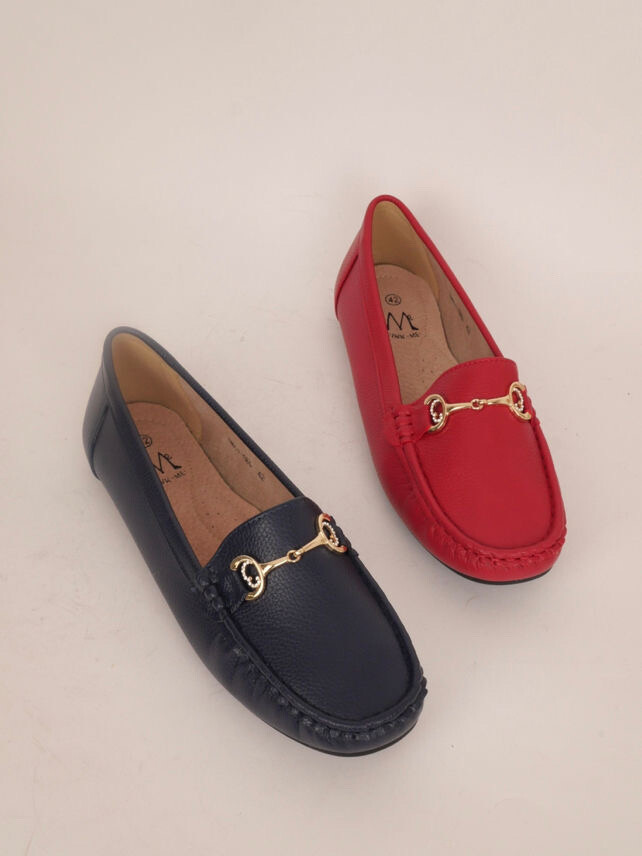 Wholesaler Cink Me - Soft faux leather loafers with gold rhinestone buckle