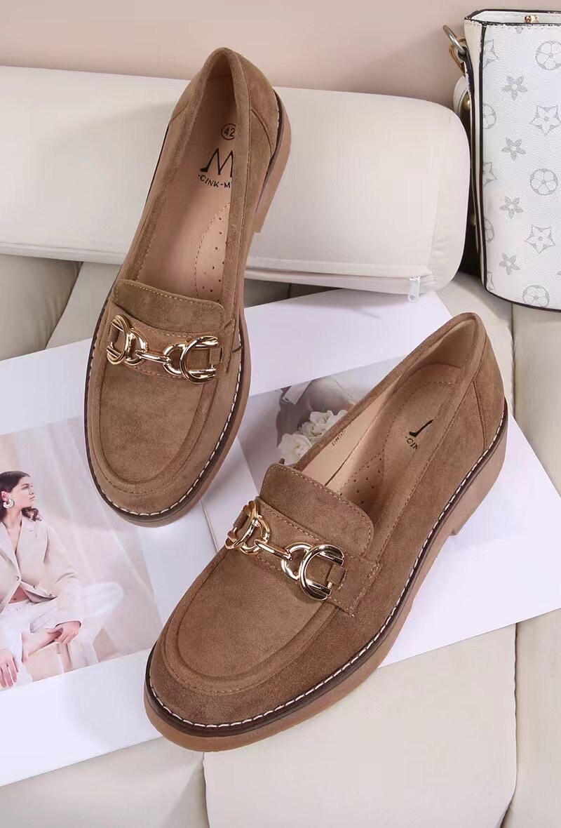 mocassins-en-su-dine-semelle-fa-on-gomme-avec-coutures-apparentes-et