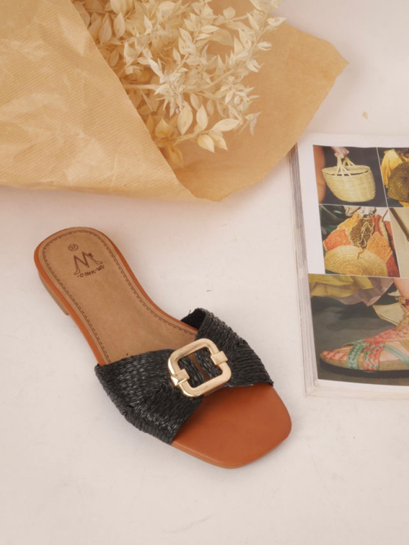Grossiste Cink Me - Mules avec brides effet raphia tressé reliées par boucle centrale dorée
