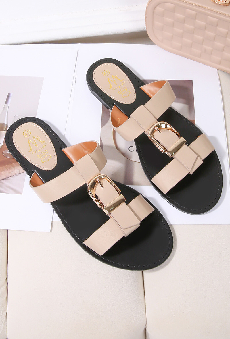 Grossiste Cink Me - Mules en simili avec bride verticale et boucle type ceinture avec passant
