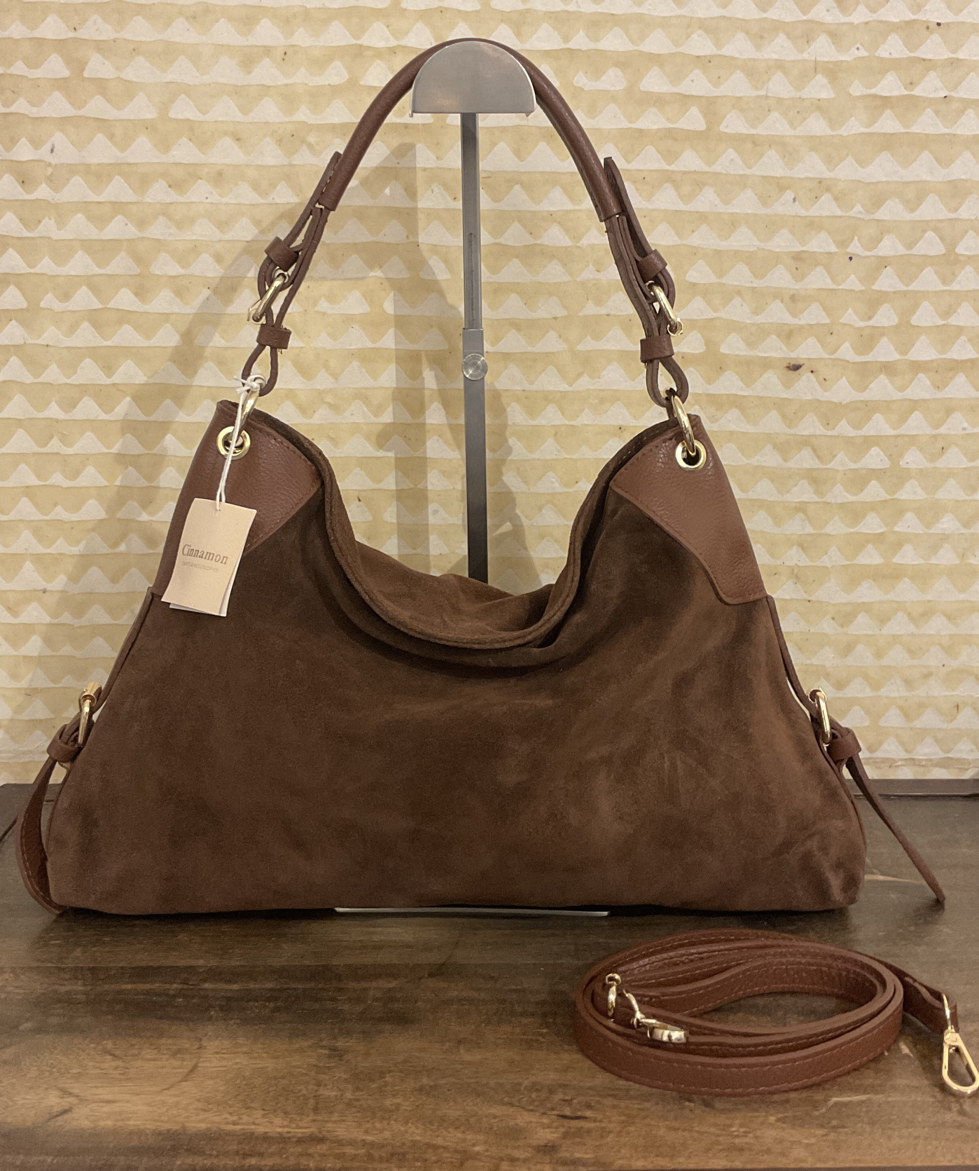 Grossiste CINNAMON - Sac en cuir de vachette