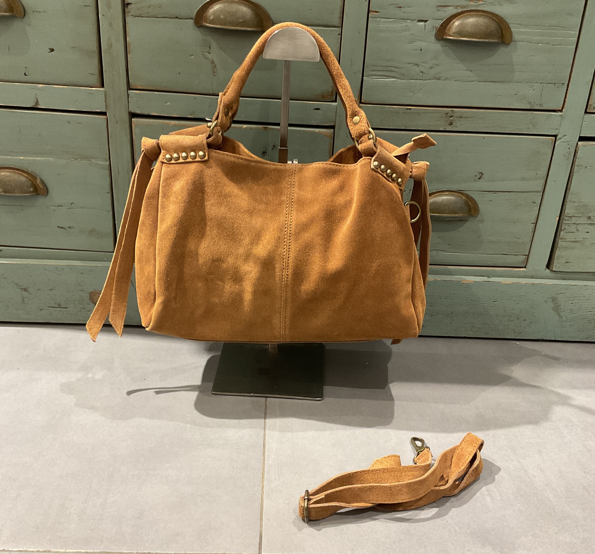 Mayorista CINNAMON - Bolso con correa