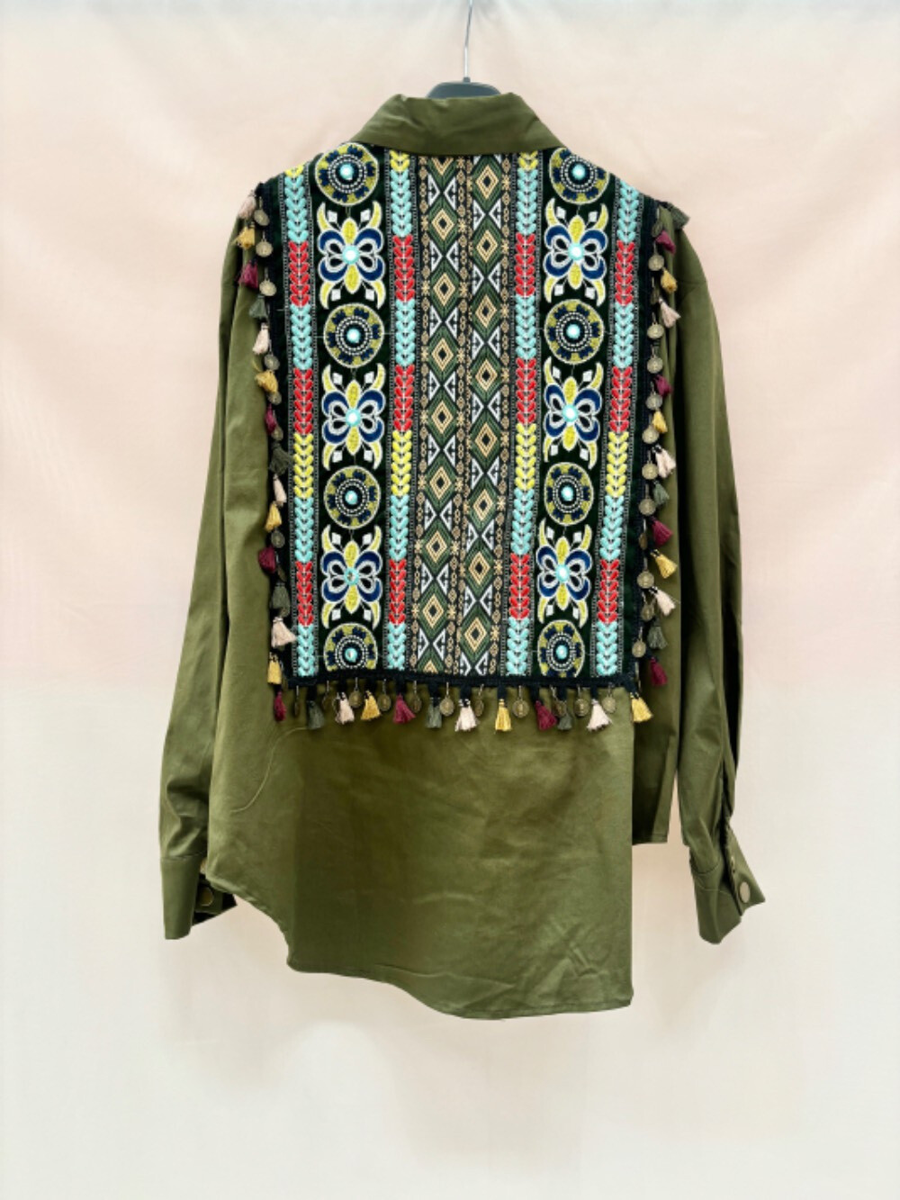 Wholesaler CIVICO 1 - Bohemian green embroidered shirt jacket.