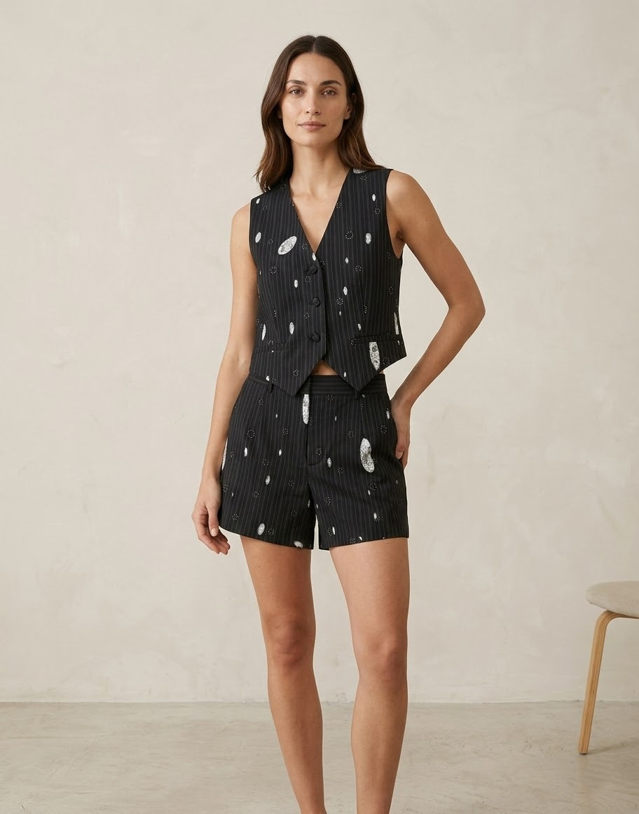Grossista CIVICO 1 - Gilet donna gessato con bottoni gilet elegante scollo a V
