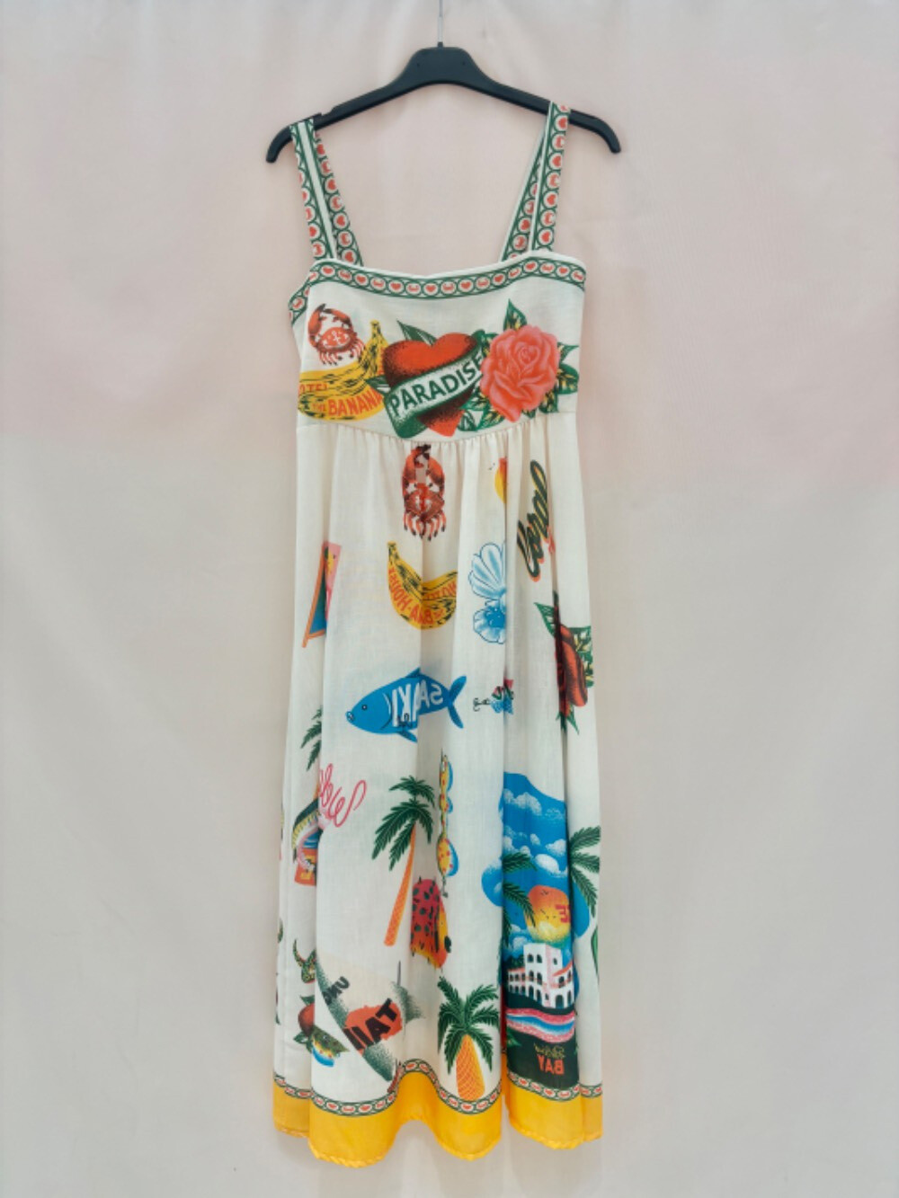 Grossiste CIVICO 1 - Robe fantastique le long des accolades