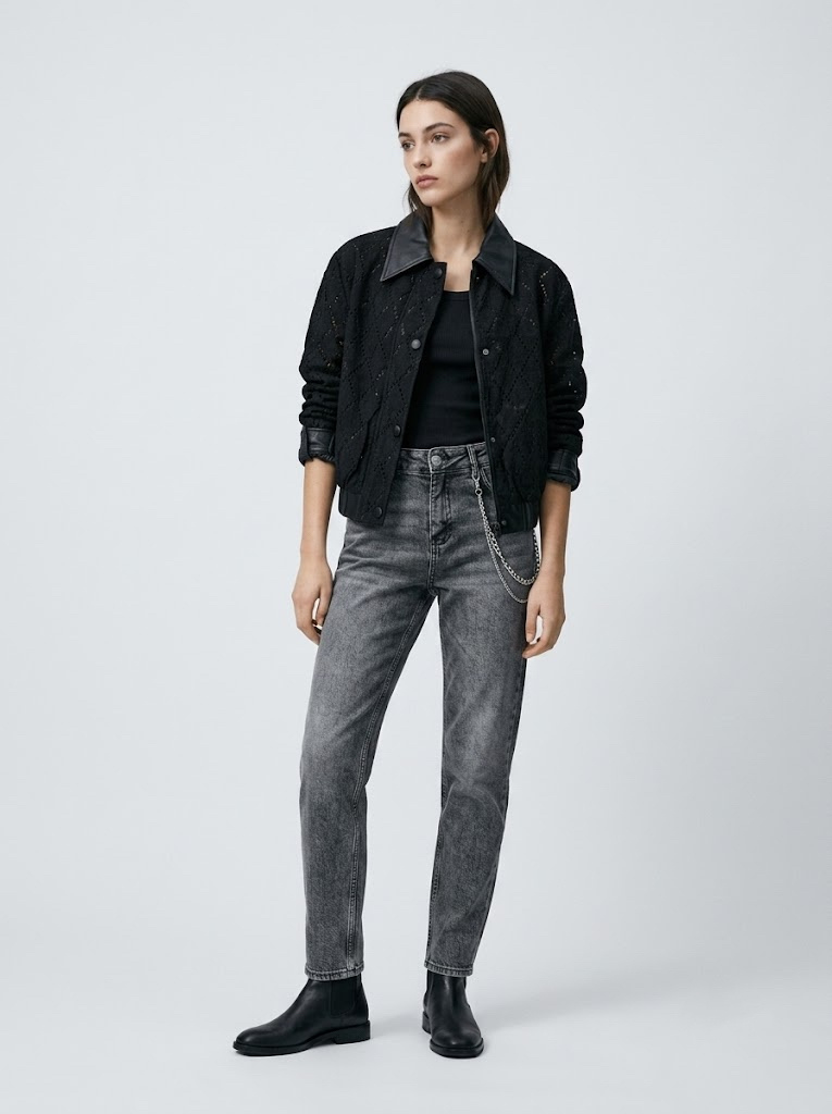 Wholesaler CIVICO 1 - Women's quilted bomber jacket with broderie anglaise effect, faux leather collar, and relaxed fit