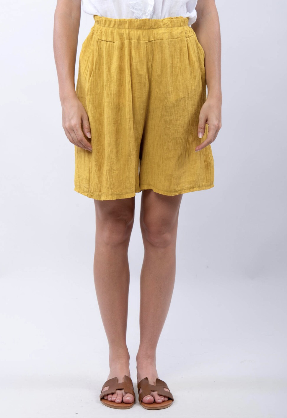 Grossista CLASSE 22 - Short effetto stropicciato con elastico