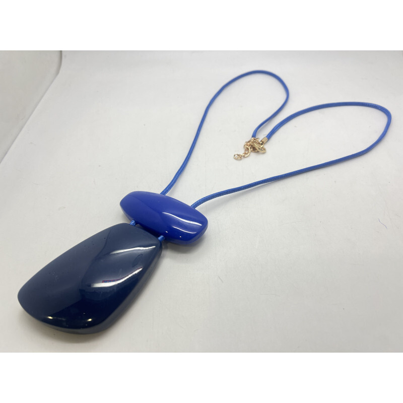Wholesaler CLEDOR - Necklace made up of two geometric shapes.