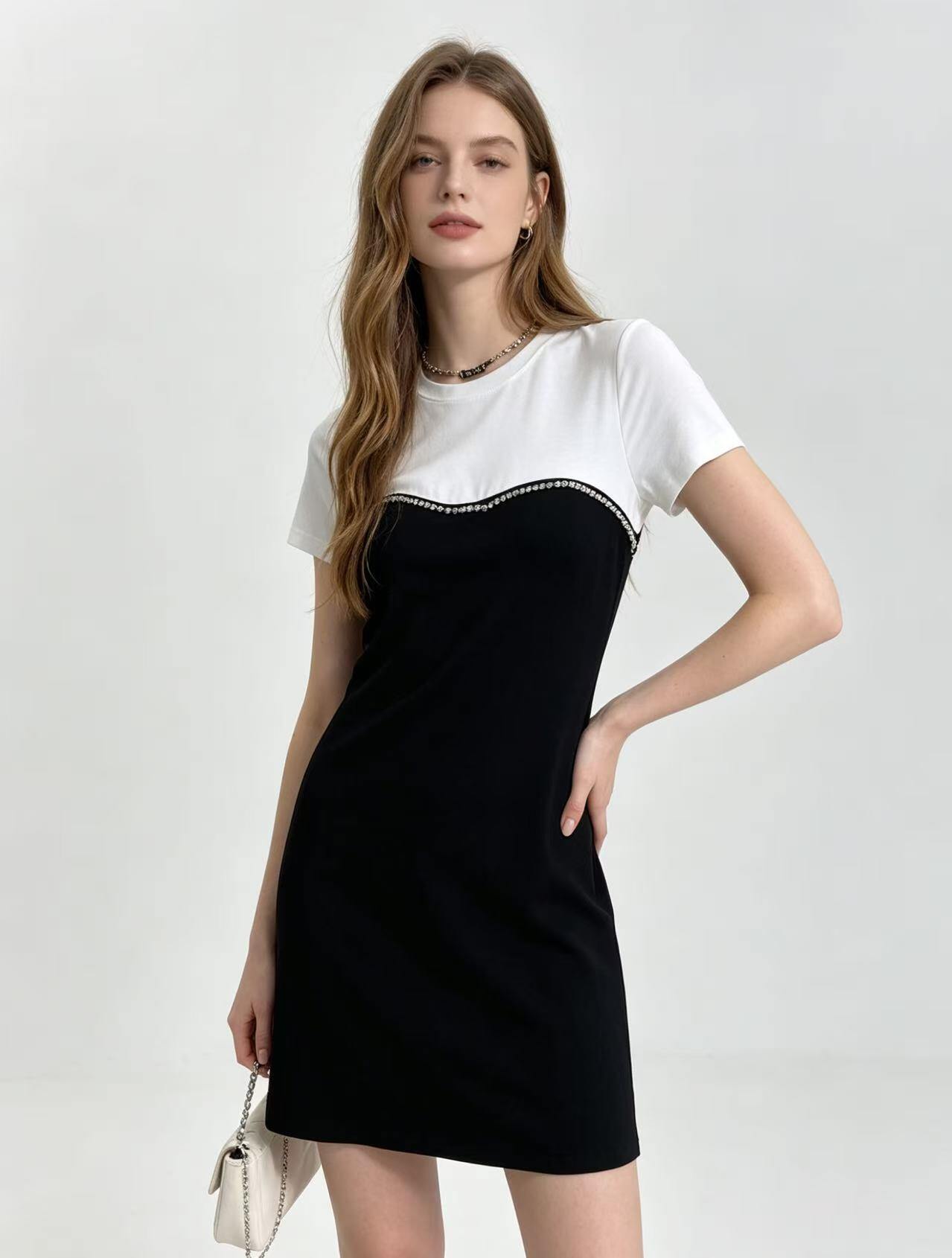 Grossista CM MODE - Abito mini bicolore con effetto t-shirt e bustier con strass
