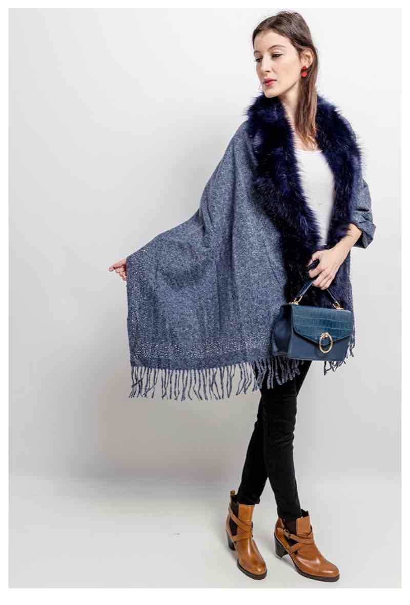 Wholesaler CMP55 - Poncho with fur