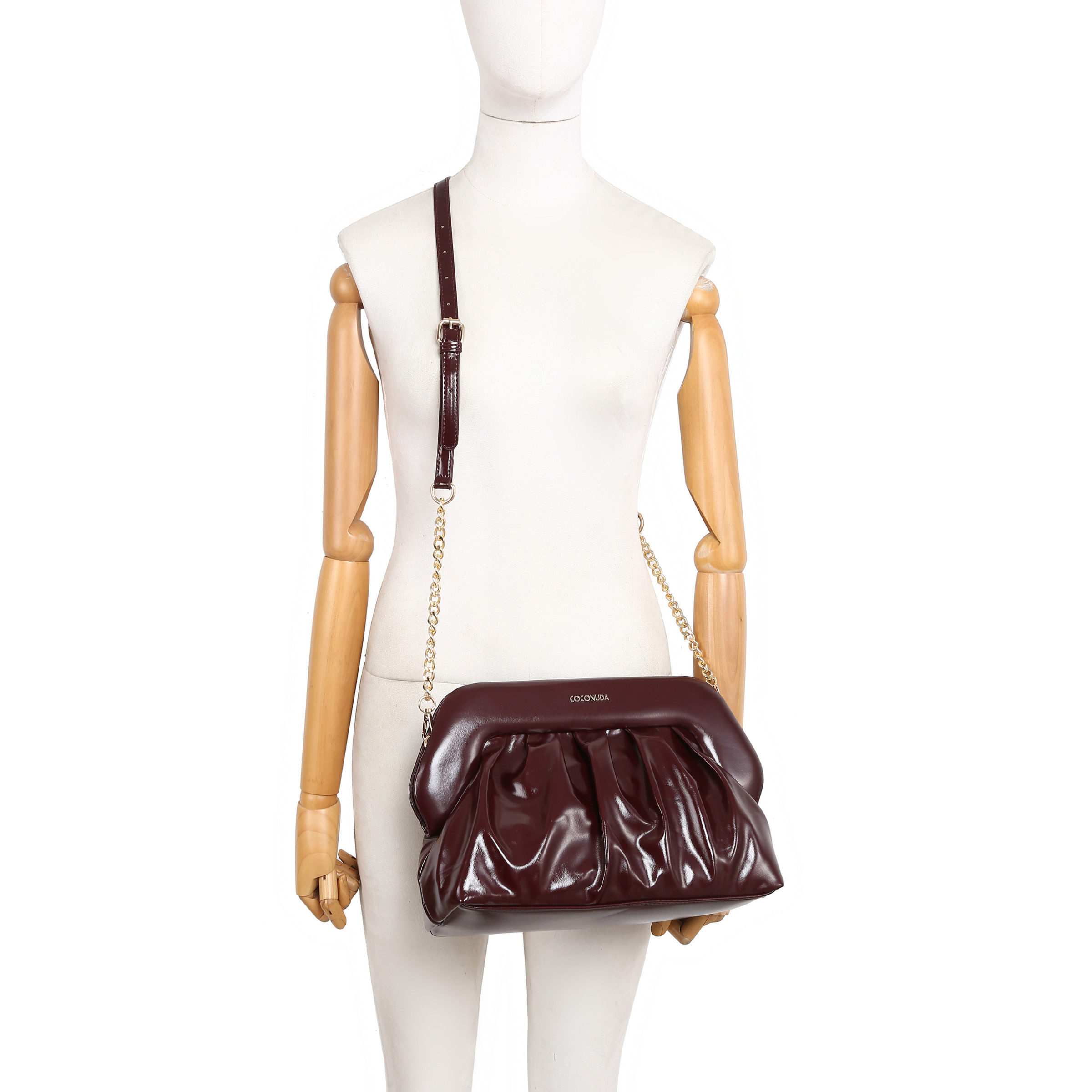 Wholesaler COCONUDA - CLUTCHES