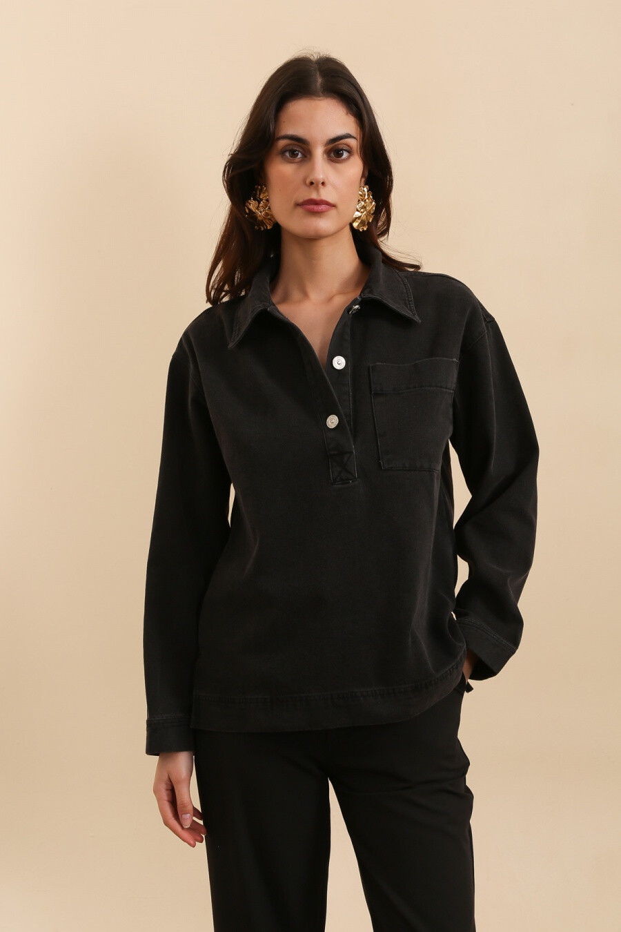 Grossista Copperose - Blusa in denim con il collare inverso