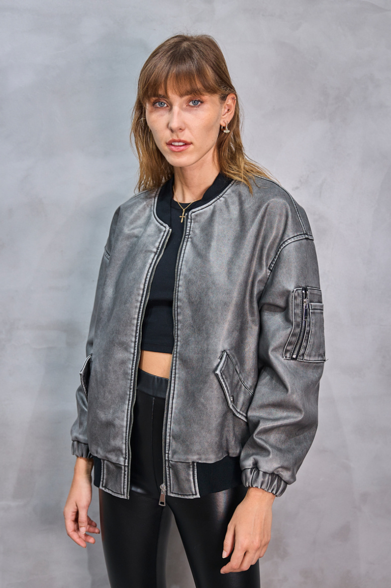 Mayorista Copperose Outlet - Cazadora bomber oversize de piel sintética lavada estilo vintage
