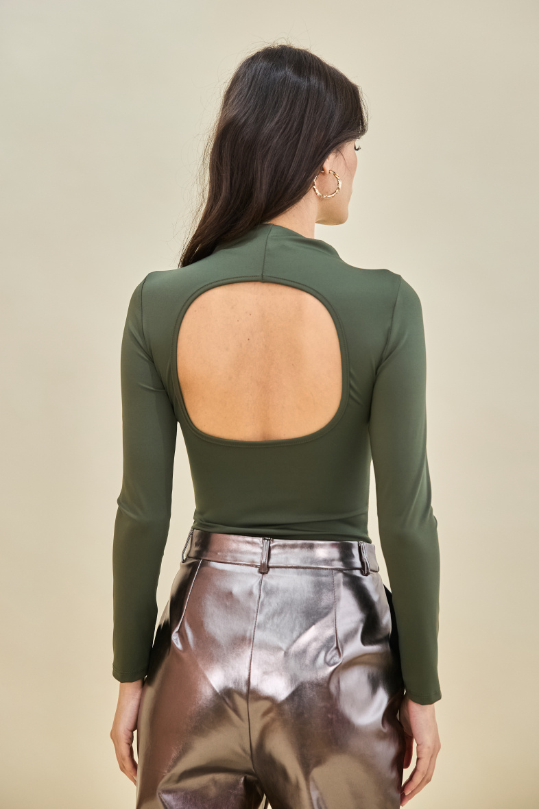 Grossista Copperose - body con grande apertura quadrata arrotondata sul retro