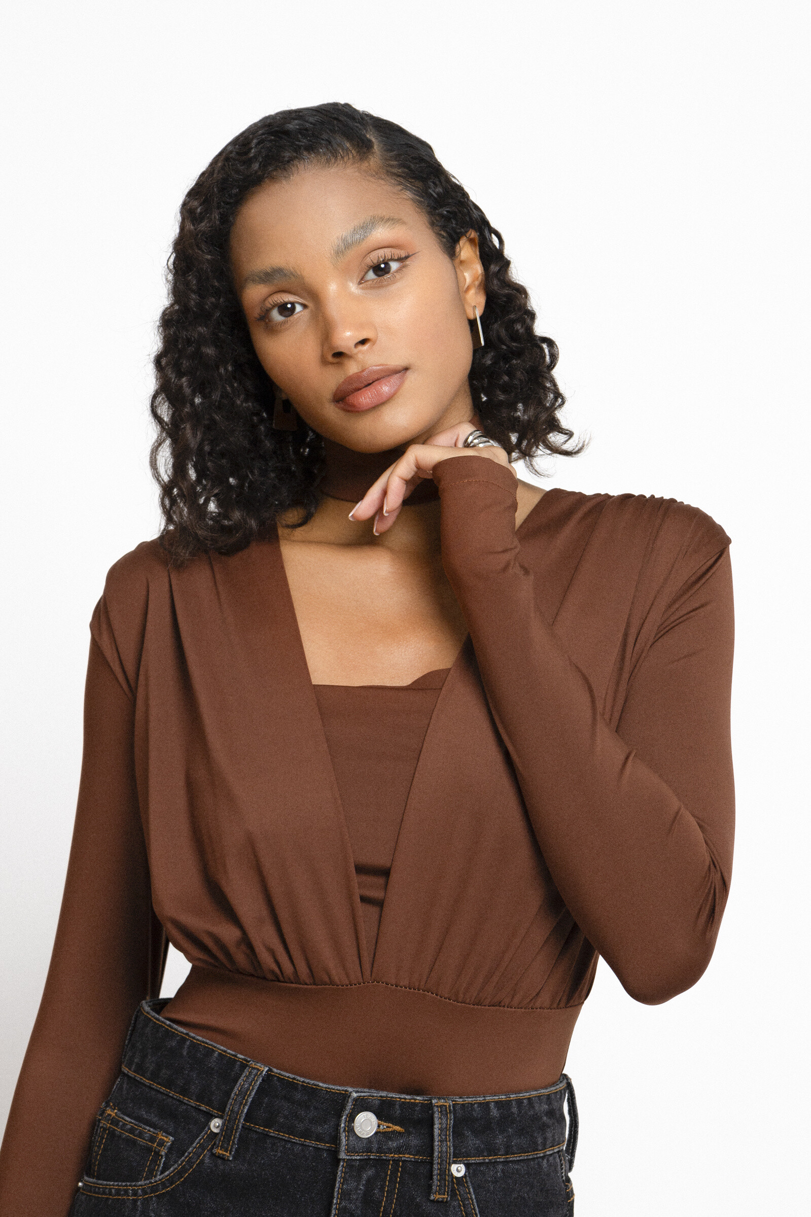Grossiste Copperose - Body décolleté avec cordon autour du cou