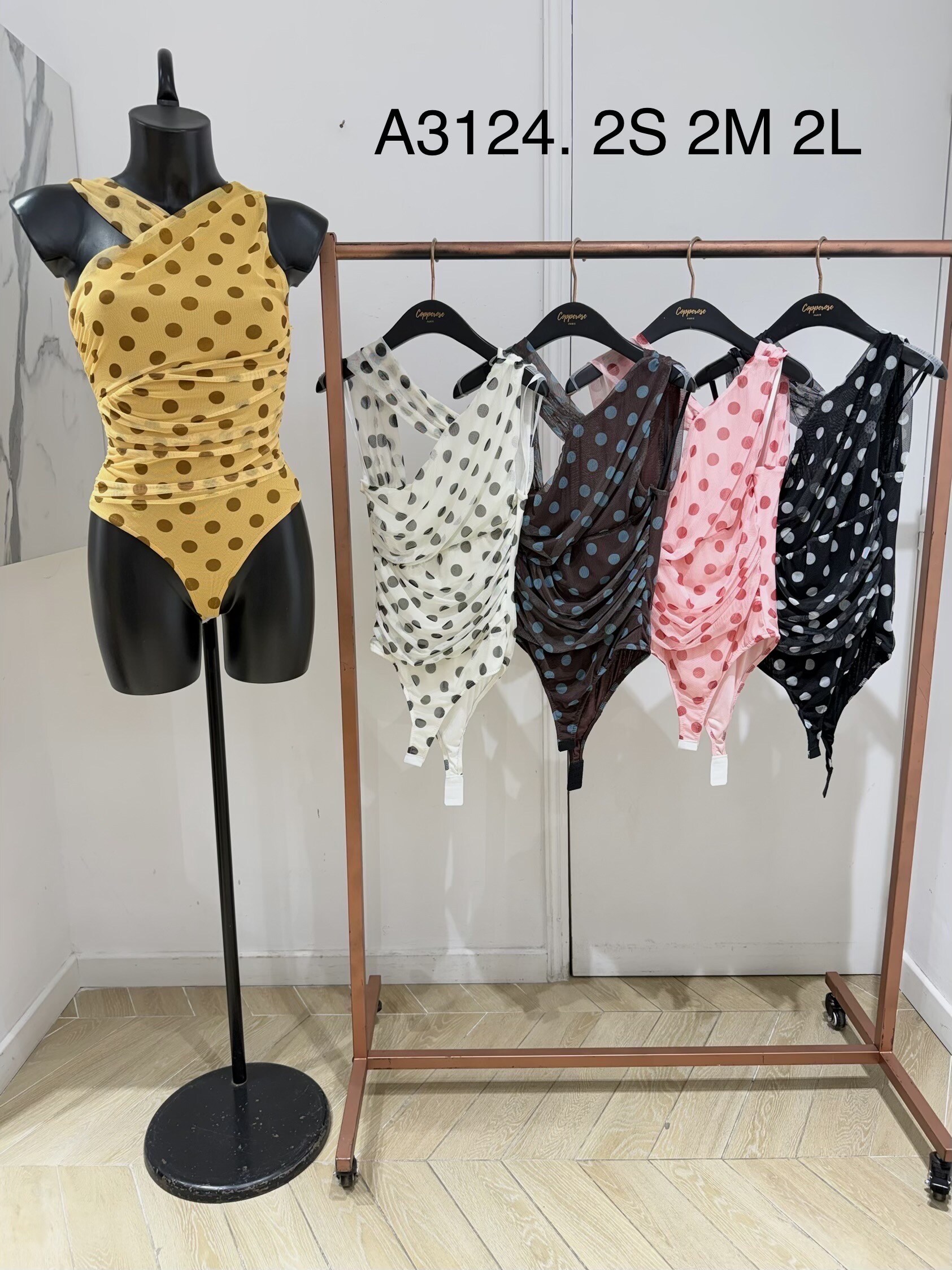 Mayorista Copperose - Body de tul drapeado asimétrico con estampado de lunares