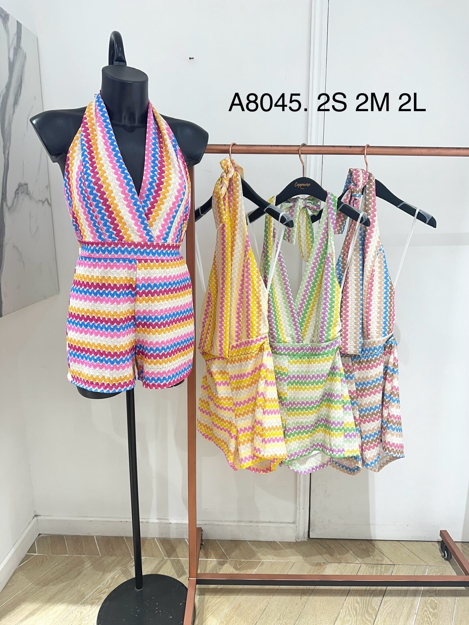 Wholesaler Copperose - Open back playsuit with crochet print