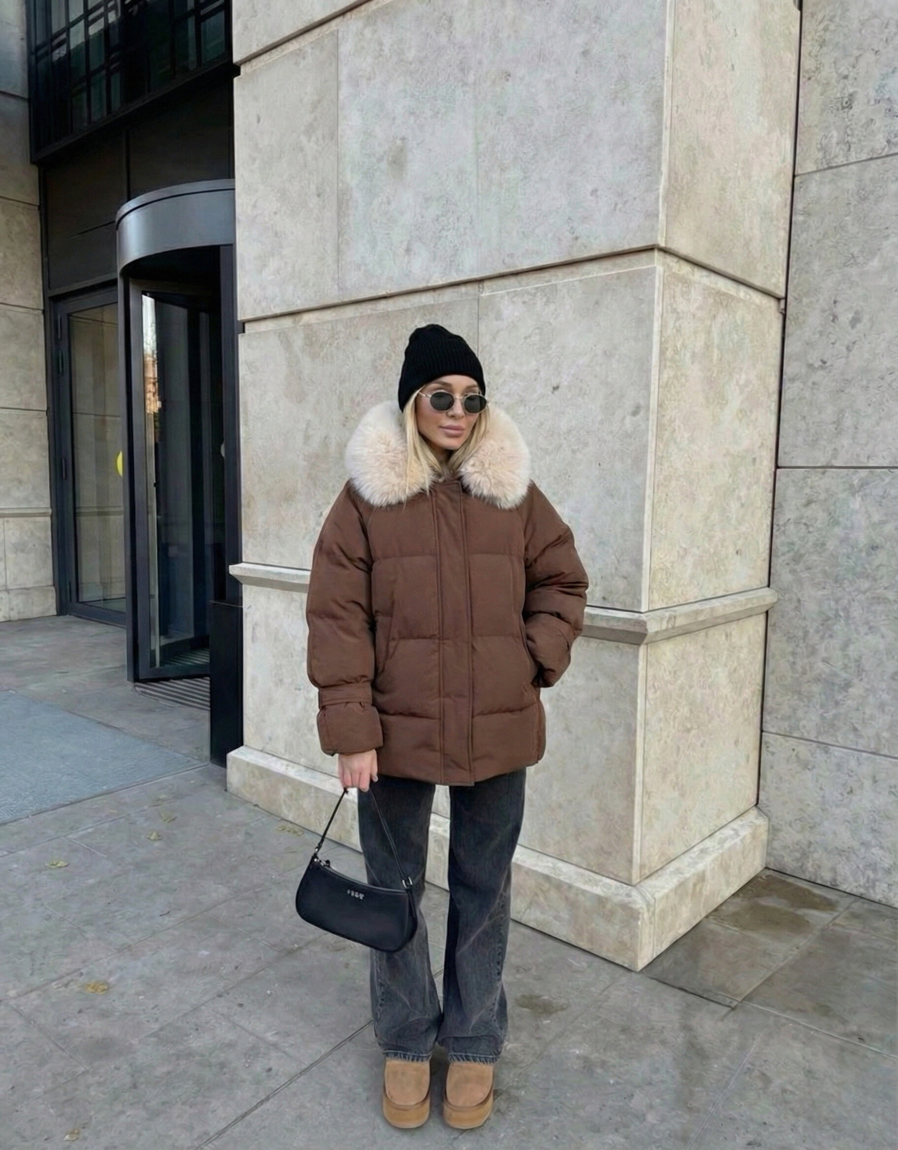 Wholesaler Copperose - SHORT PUFFER JACKET WITH HOOD AND FAUX FUR TRIM