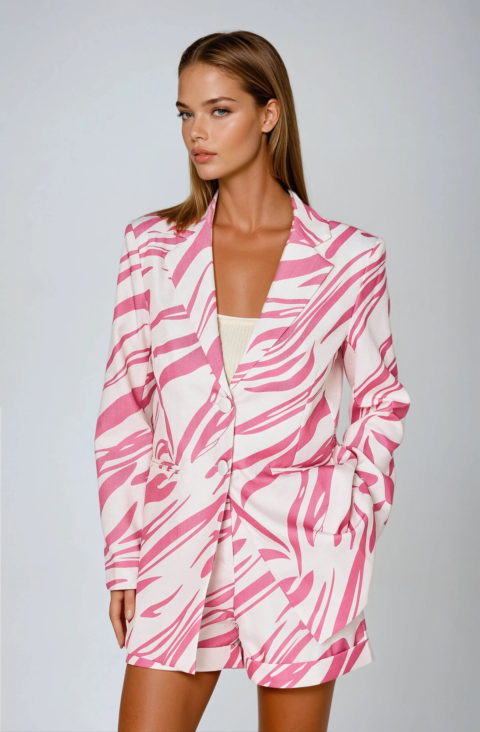 Grossista Copperose - completo giacca blazer e shorts stampati