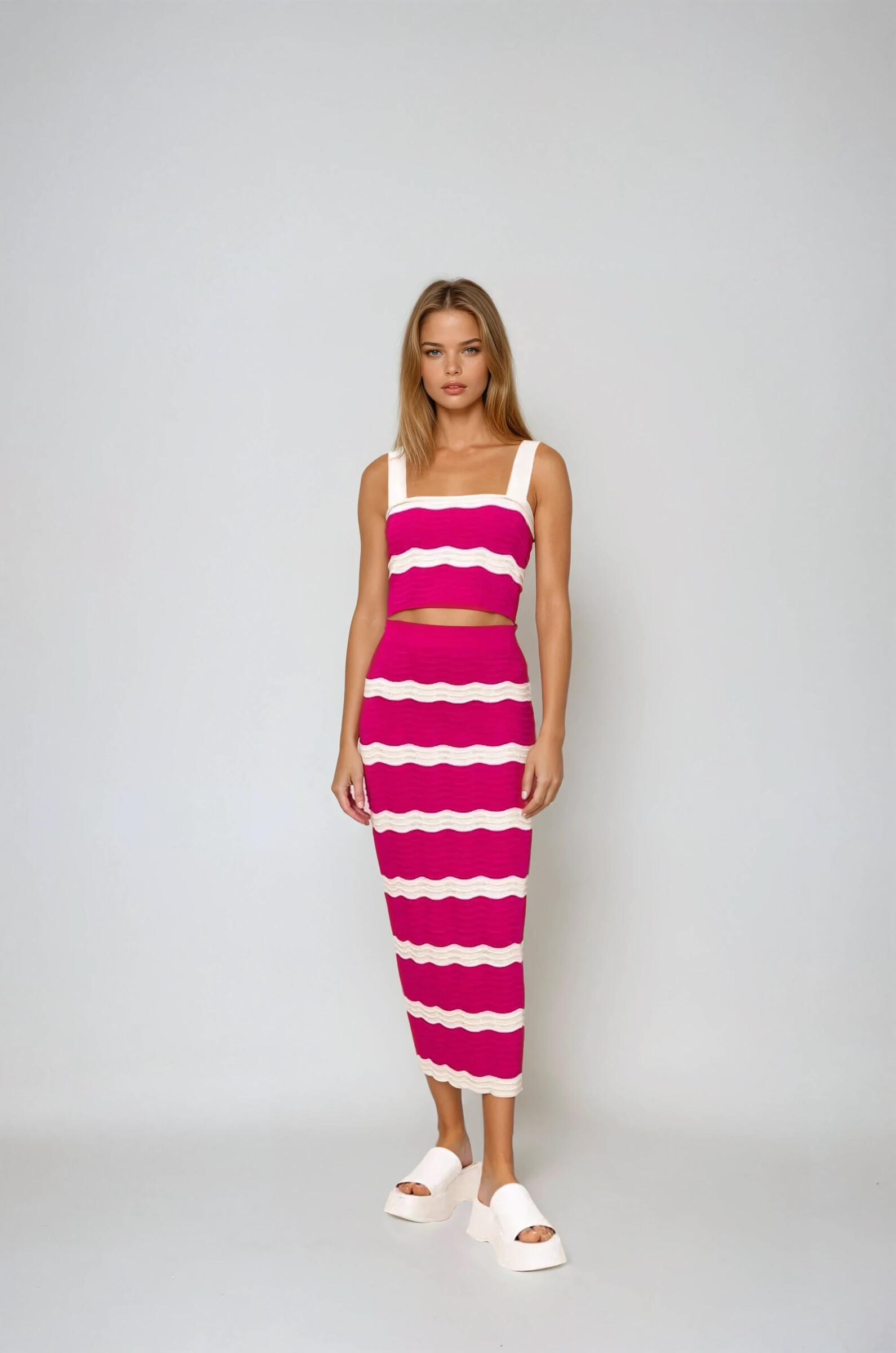 Grossista Copperose - Set di top e gonna in maglia fine con stampa a onde