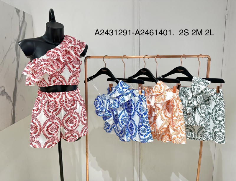 Grossista Copperose - Set composto da top con volant e shorts stampati