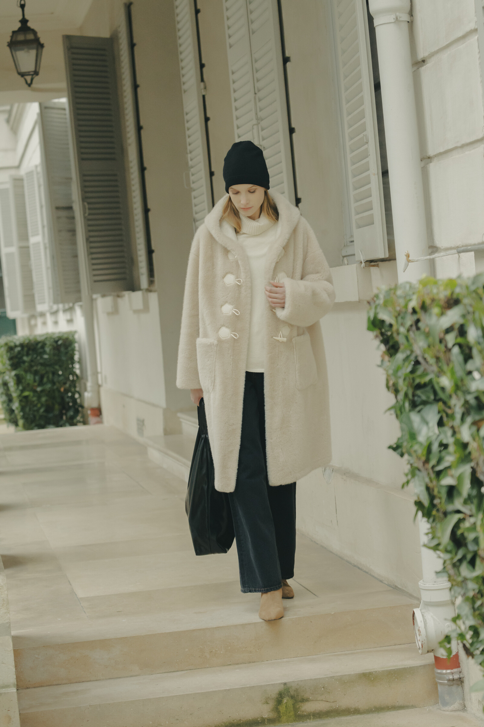 Mayorista Copperose - Abrigos midi con capucha de pelo sintético