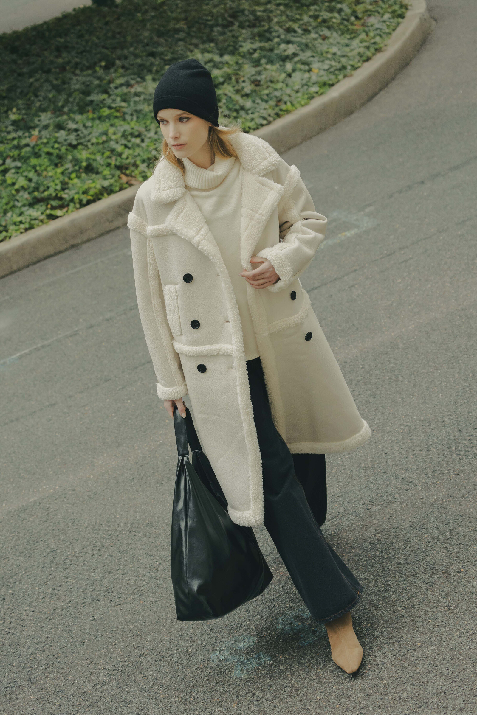 Wholesaler Copperose - Coats in dual-material faux leather and moumute