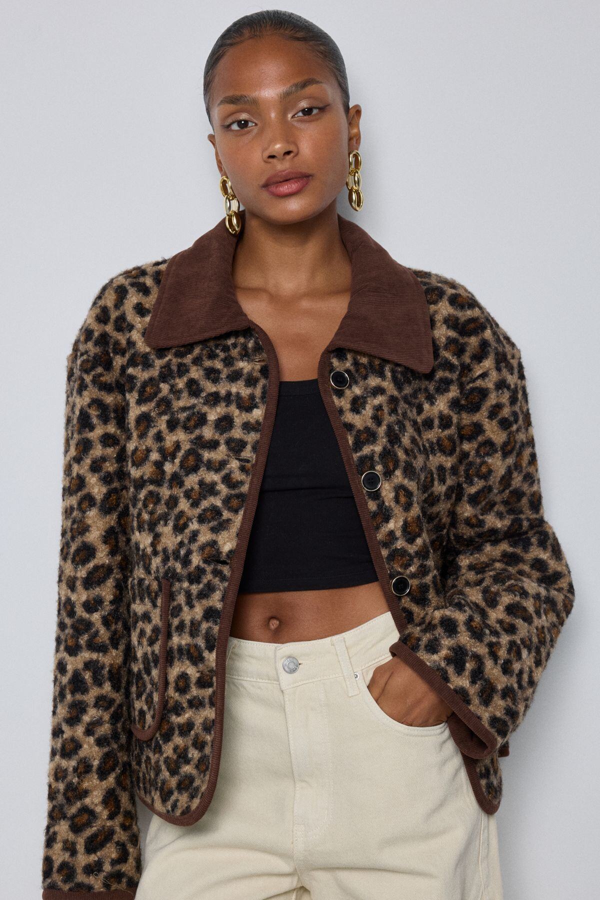 Grossiste Copperose - Veste courte à imprimé léopard et col en velours côtelé