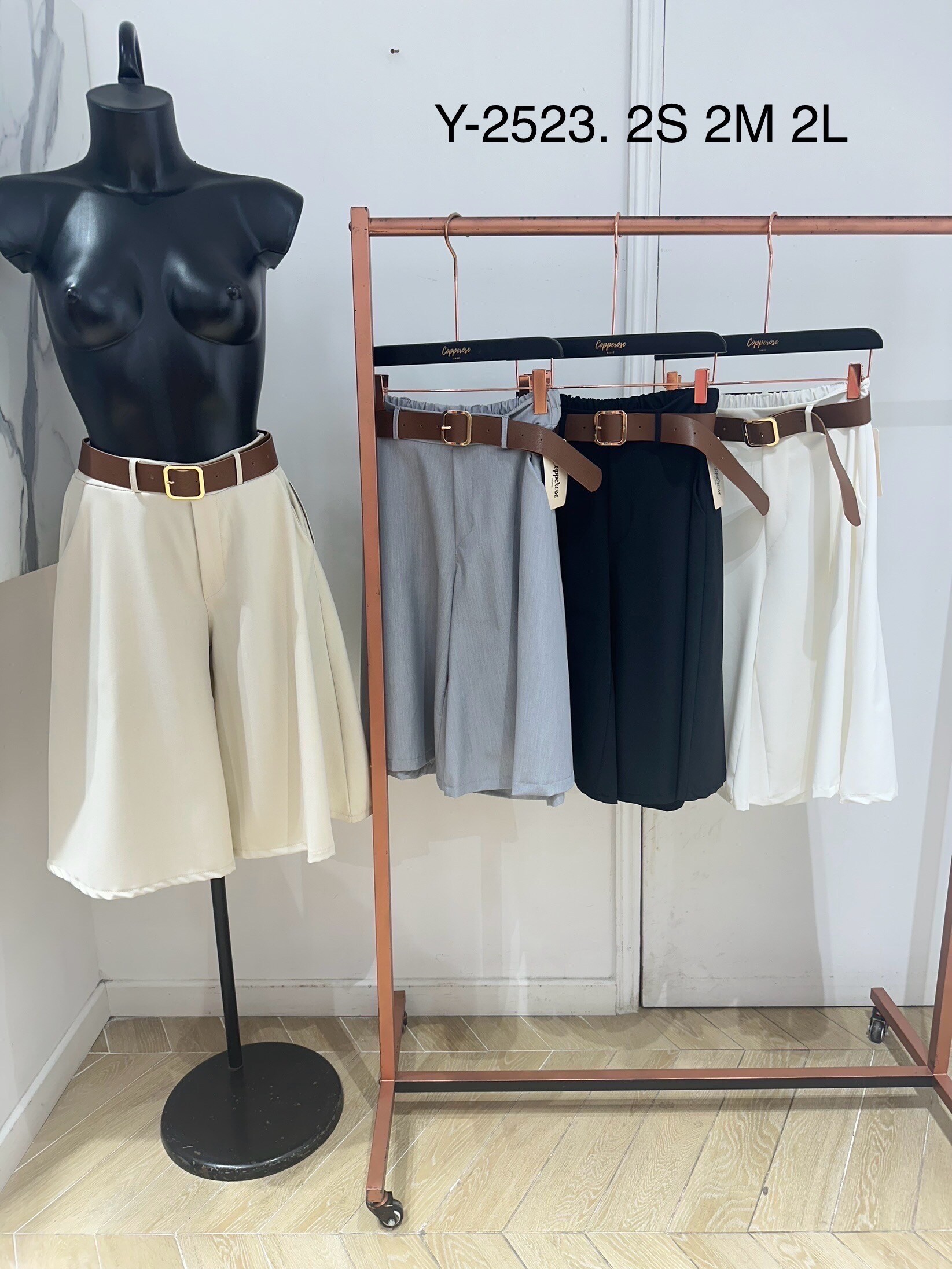 Wholesaler Copperose - Long Bermuda shorts with belt