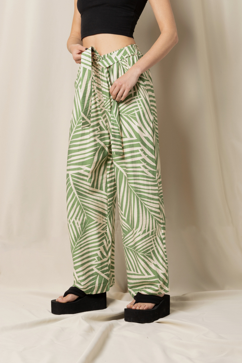 Grossista Copperose - pantaloni fluidi con cintura e stampa