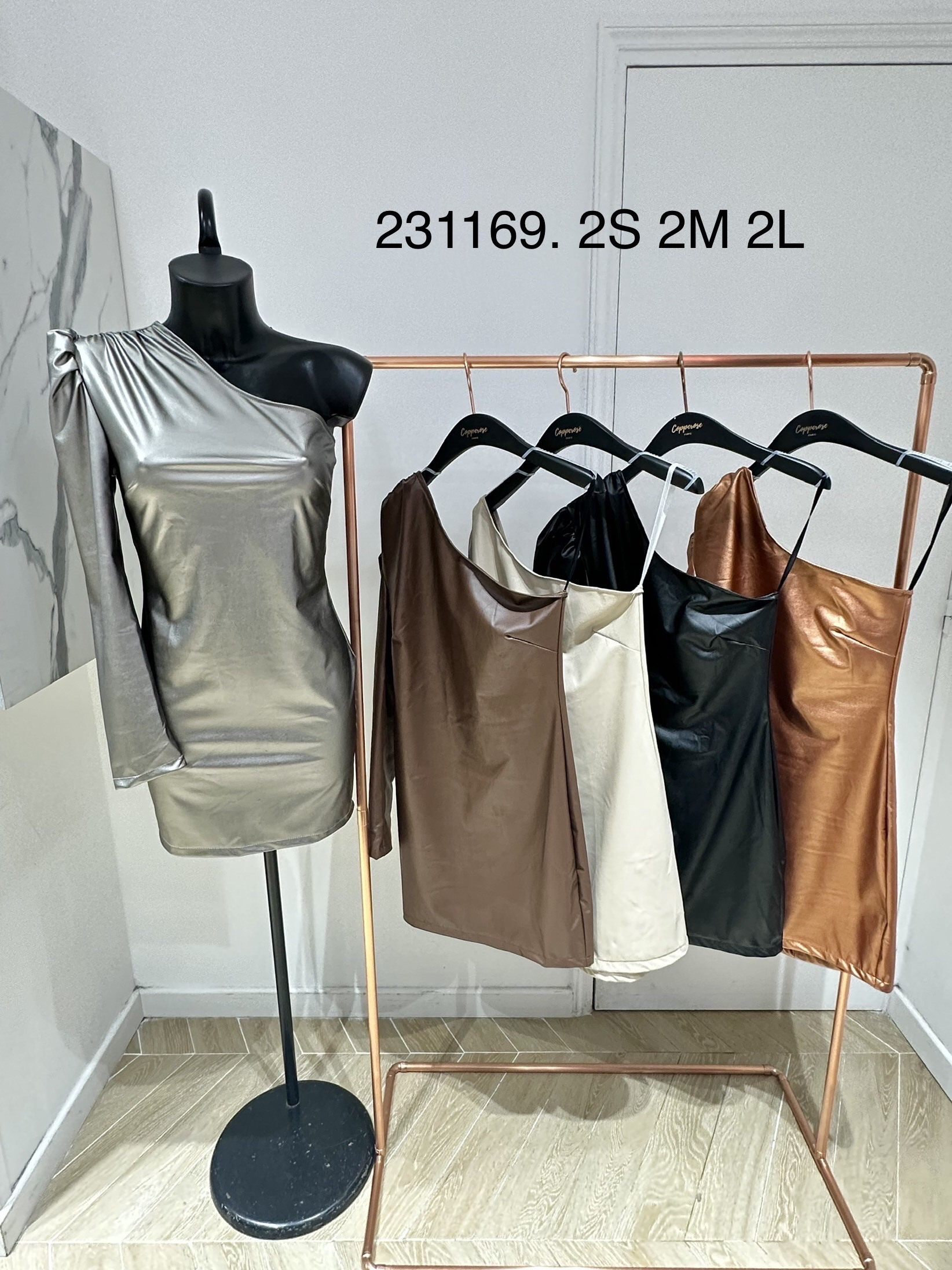 Mayorista Copperose Outlet - Vestido corto asimétrico efecto piel con una manga